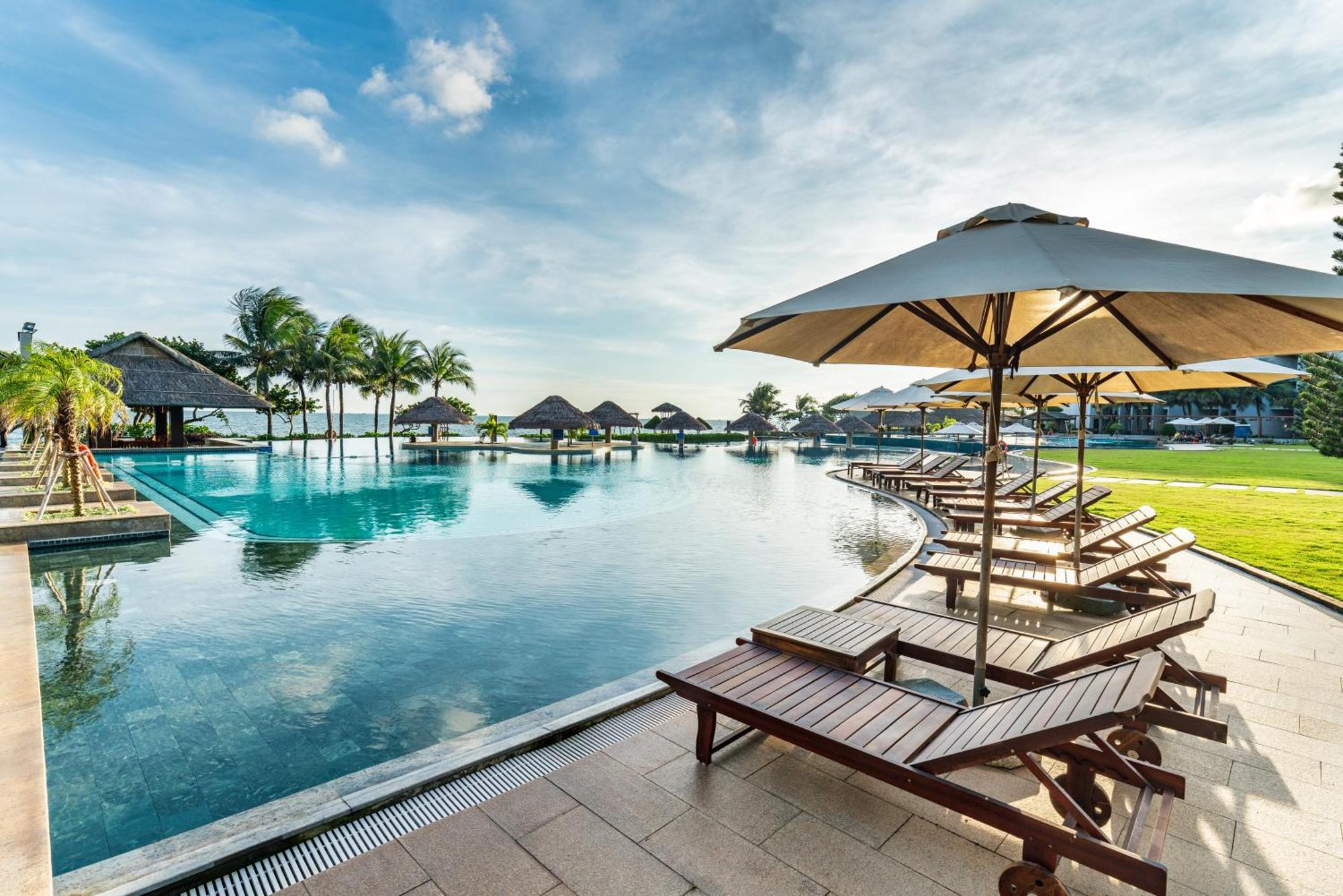 Vietsovpetro Ho Tram Beach Resort & Spa エクステリア 写真
