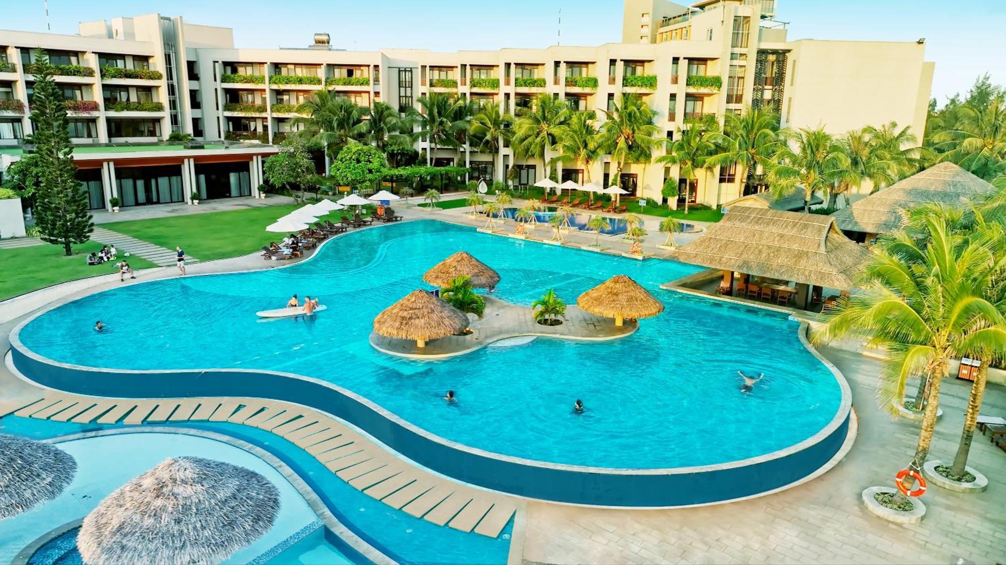 Vietsovpetro Ho Tram Beach Resort & Spa エクステリア 写真