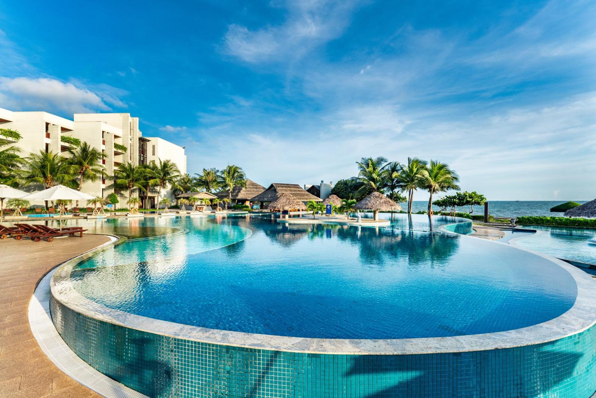 Vietsovpetro Ho Tram Beach Resort & Spa エクステリア 写真