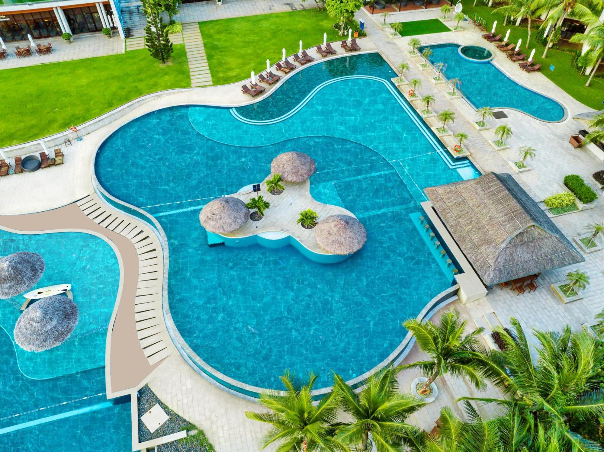 Vietsovpetro Ho Tram Beach Resort & Spa エクステリア 写真